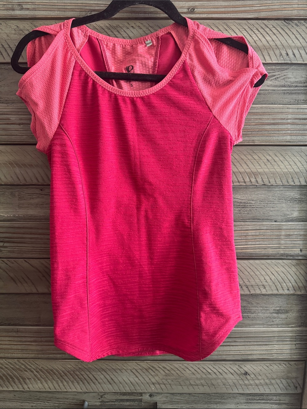 Women's Pink Active Cutout Shoulder Top - Pearl Izumi